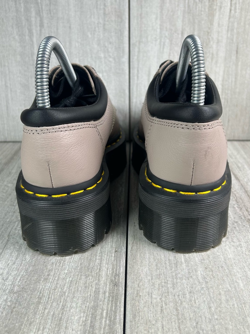 WORN 2x Dr. Martens Docs 8053 Quad Taupe Platform Chunky Boot Women’s Size 5 - Picture 7 of 10